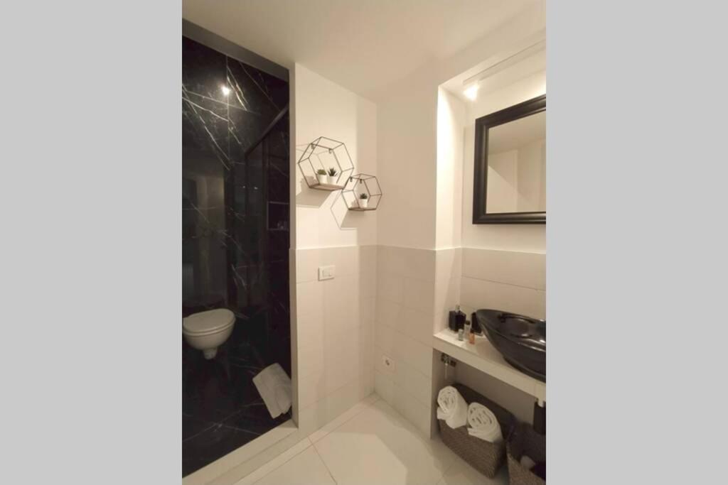 Elegante Open Space Con Vasca Idromassaggio A Trastevere מראה חיצוני תמונה