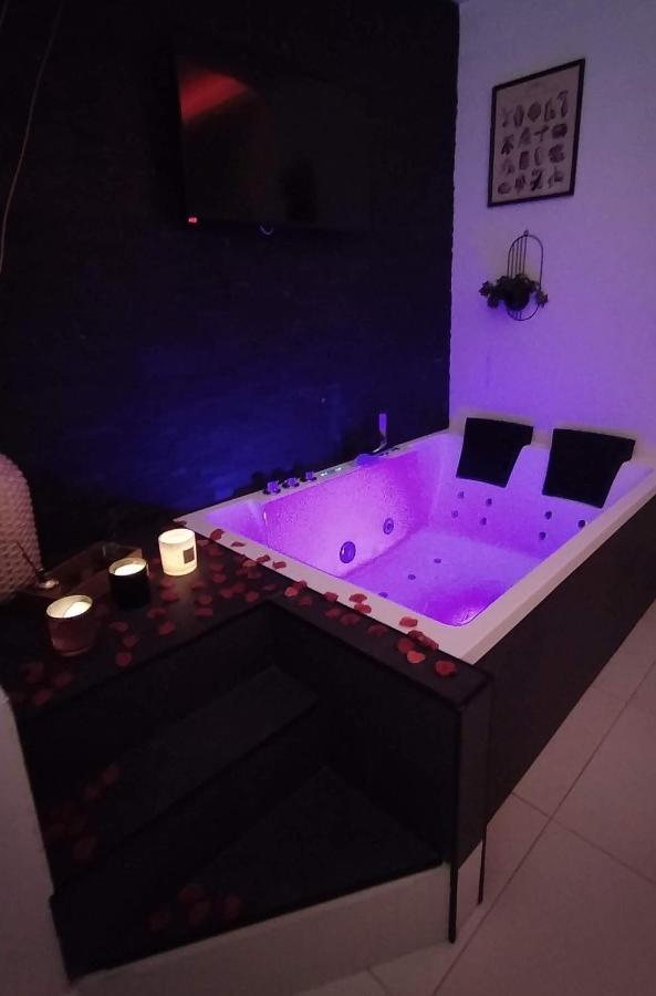 Elegante Open Space Con Vasca Idromassaggio A Trastevere מראה חיצוני תמונה